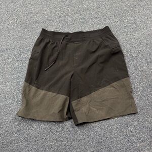 Lululemon Namaste at the Beach Short 7” Size Medium